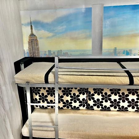 Triana In Hotel 24H إشبيلية المظهر الخارجي الصورة